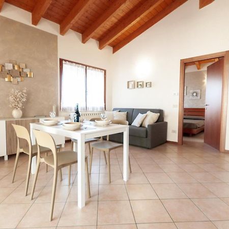 Dora'S Apartment Desenzano del Garda Ngoại thất bức ảnh