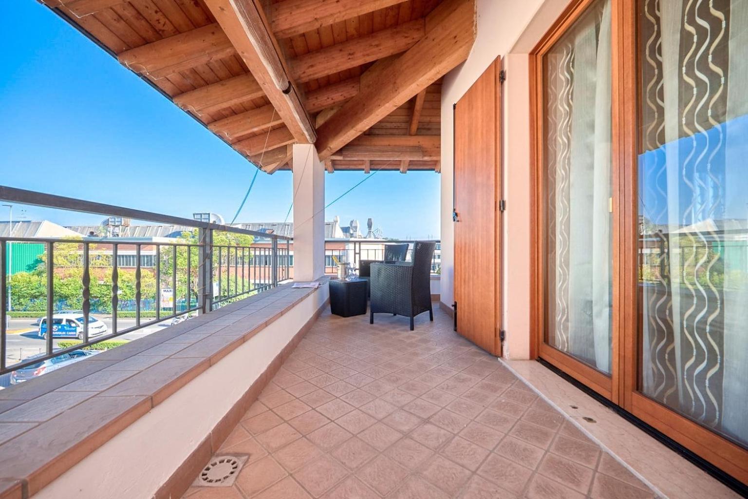Dora'S Apartment Desenzano del Garda Ngoại thất bức ảnh